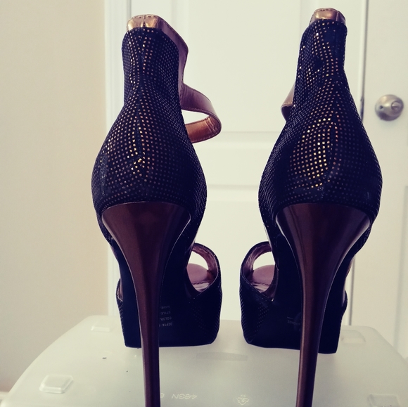 Bakers Women's Bronze Heels - Picture 3 of 16